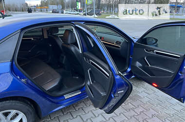 Седан Volkswagen Passat 2016 в Кременчуге