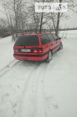 Универсал Volkswagen Passat 1993 в Ровно