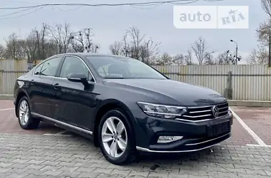 Volkswagen Passat 2021