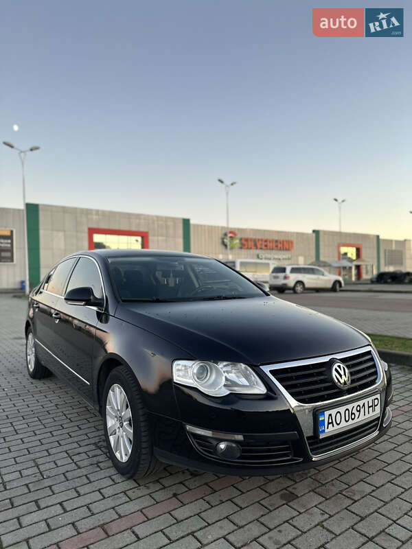 Седан Volkswagen Passat 2009 в Хусті