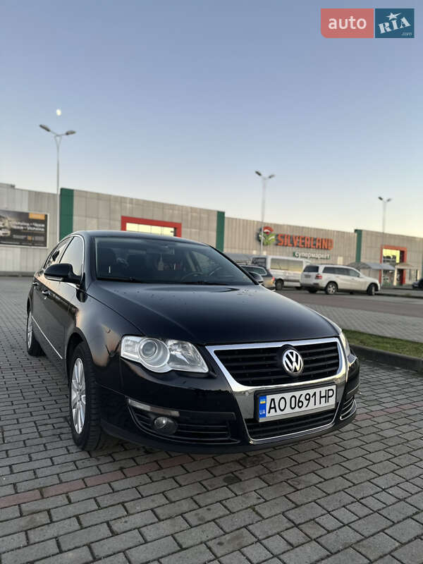 Седан Volkswagen Passat 2009 в Хусте