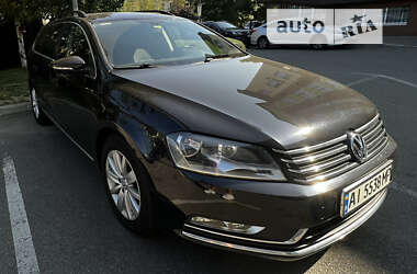 Універсал Volkswagen Passat 2012 в Києві