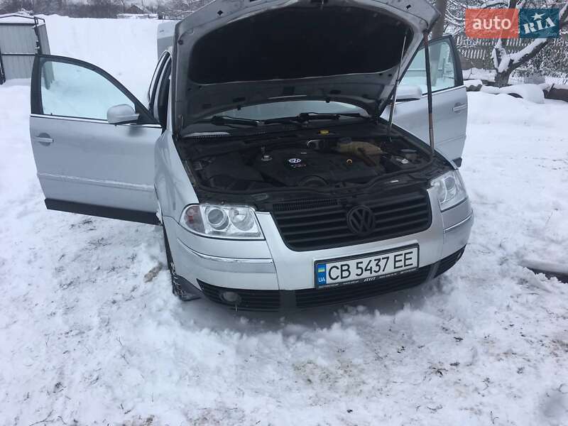 Седан Volkswagen Passat 2001 в Гребінці