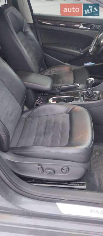 Седан Volkswagen Passat 2013 в Баранівці