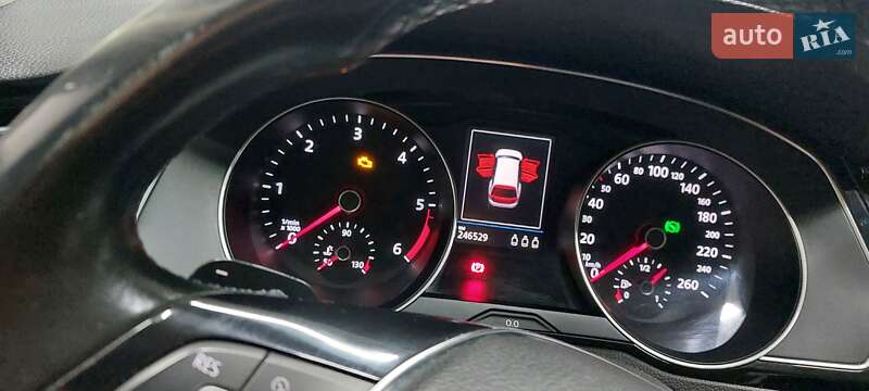 Универсал Volkswagen Passat 2016 в Кривом Роге фото 10 Универсал Volkswagen Passat 2016 в Кривом Роге