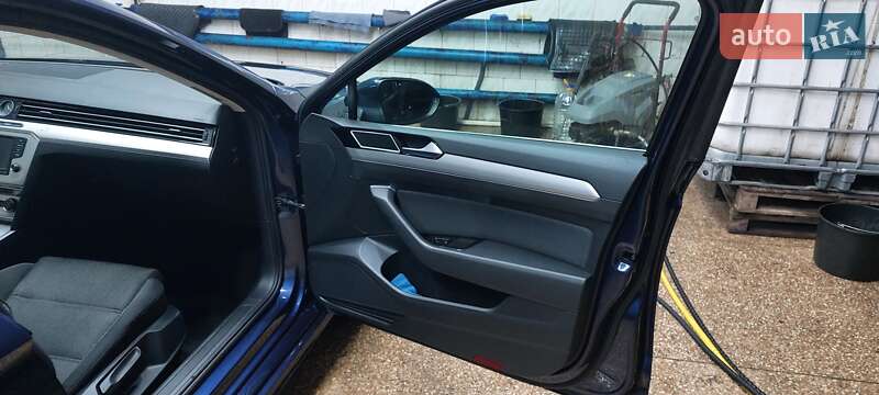 Универсал Volkswagen Passat 2016 в Кривом Роге фото 12 Универсал Volkswagen Passat 2016 в Кривом Роге