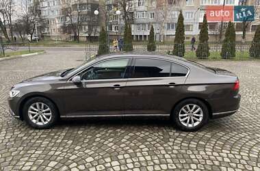 Седан Volkswagen Passat 2015 в  фото 3 Седан Volkswagen Passat 2015 в