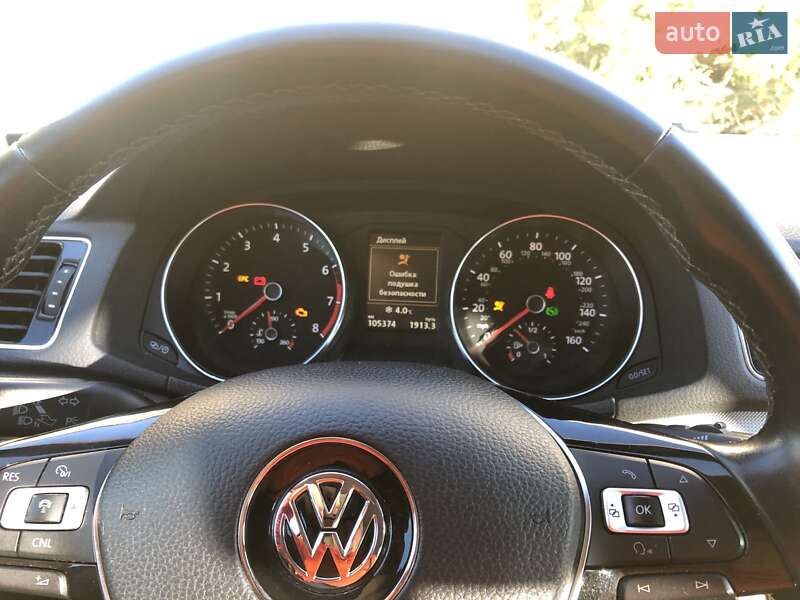 Седан Volkswagen Passat 2016 в Ужгороде