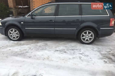 Универсал Volkswagen Passat 2003 в Житомире