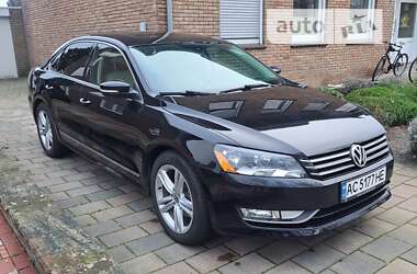 Седан Volkswagen Passat 2012 в Луцке