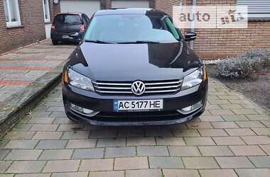 Седан Volkswagen Passat 2012 в Луцке