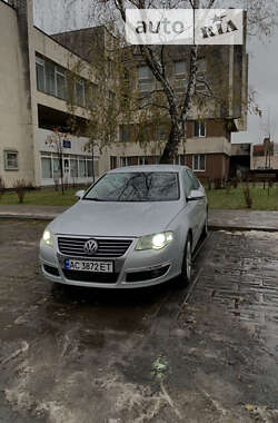 Седан Volkswagen Passat 2007 в Луцке