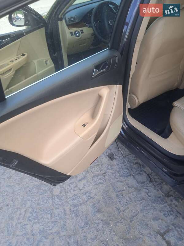 Седан Volkswagen Passat 2006 в Хмельницком