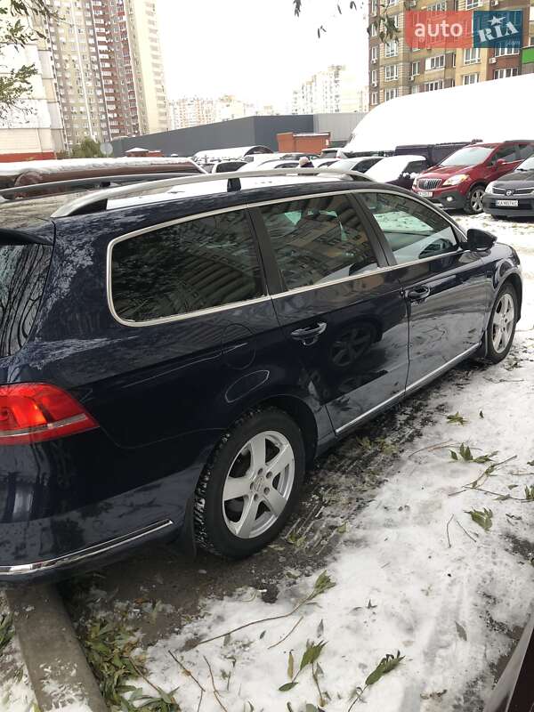 Универсал Volkswagen Passat 2013 в Киеве