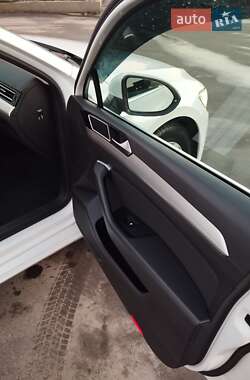 Универсал Volkswagen Passat 2015 в Любаре