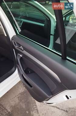 Универсал Volkswagen Passat 2015 в Любаре