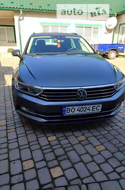 Универсал Volkswagen Passat 2015 в Залещиках