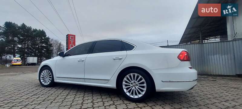 Седан Volkswagen Passat 2016 в Черновцах