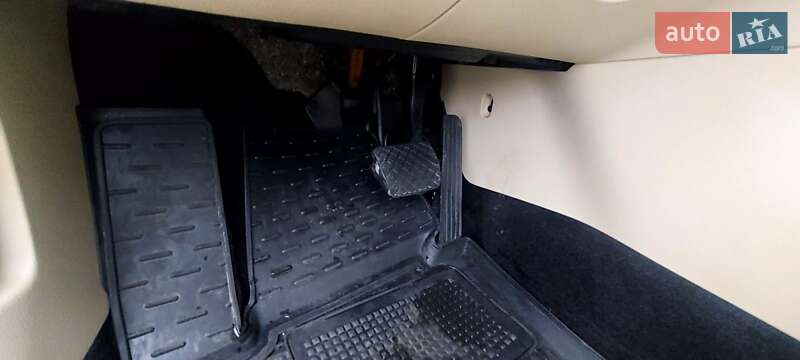 Седан Volkswagen Passat 2016 в Черновцах