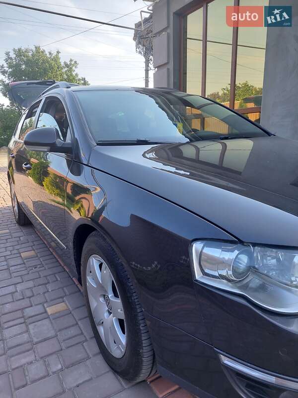 Универсал Volkswagen Passat 2010 в Врадиевке