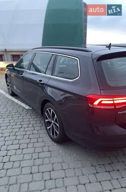 Универсал Volkswagen Passat 2016 в Ужгороде