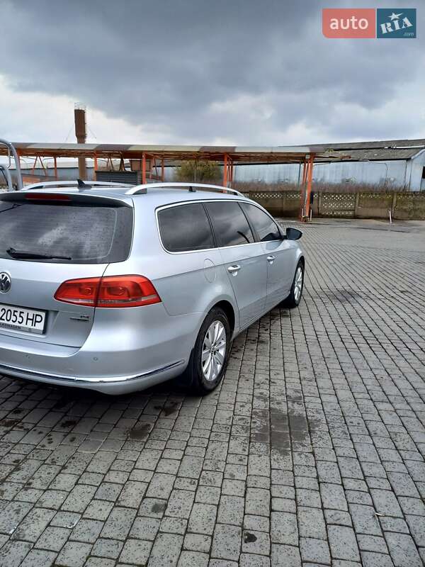 Универсал Volkswagen Passat 2011 в Мукачево фото 2 Универсал Volkswagen Passat 2011 в Мукачево