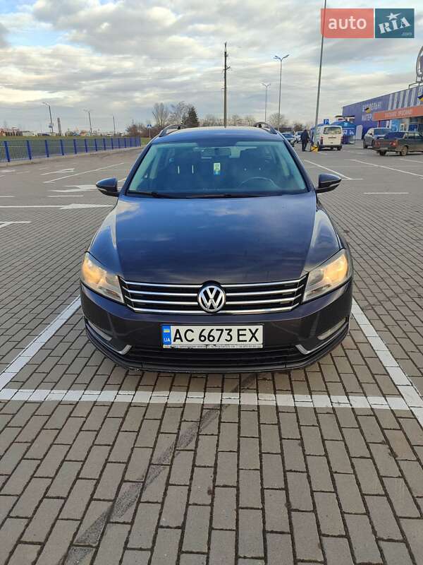 Універсал Volkswagen Passat 2011 в Луцьку