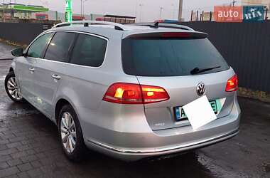 Універсал Volkswagen Passat 2012 в 