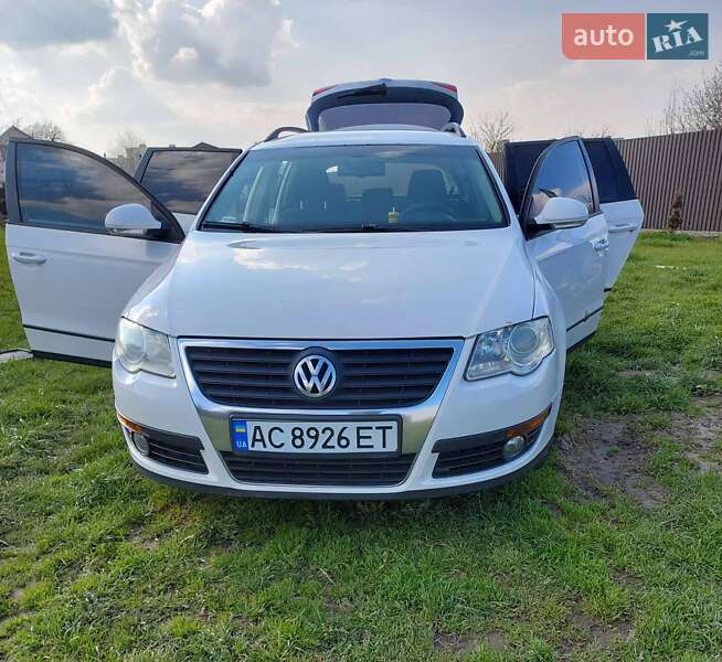 Универсал Volkswagen Passat 2006 в Нововолынске