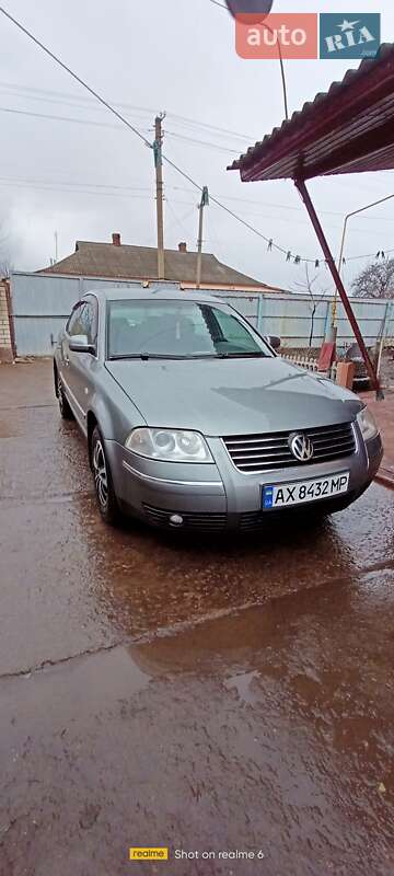Седан Volkswagen Passat 2003 в Великом Бурлуке
