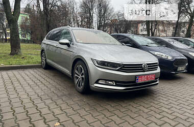 Універсал Volkswagen Passat 2017 в Луцьку