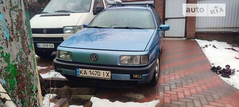 Универсал Volkswagen Passat 1993 в Киеве
