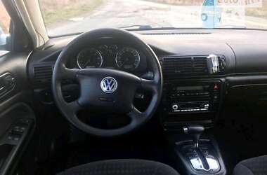Универсал Volkswagen Passat 2001 в Долине