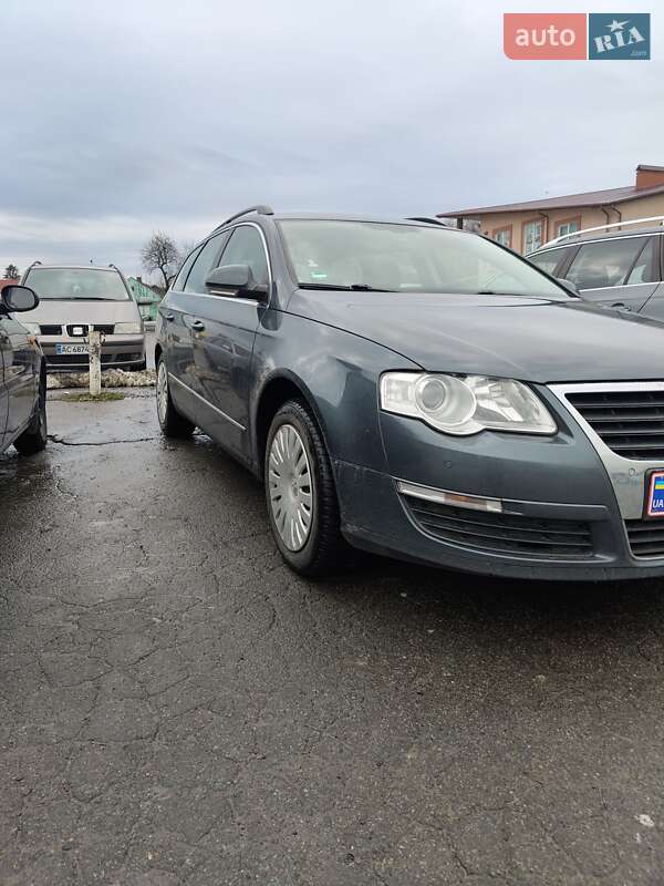 Универсал Volkswagen Passat 2009 в Горохове