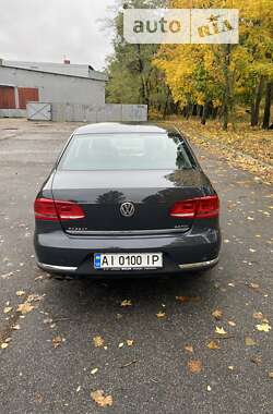 Седан Volkswagen Passat 2013 в Чернігові