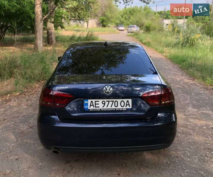 Седан Volkswagen Passat 2013 в Дніпрі