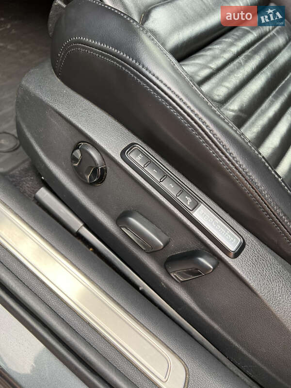 Седан Volkswagen Passat 2015 в Иршаве