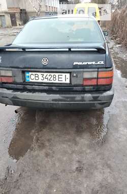 Седан Volkswagen Passat 1992 в Новгород-Сіверському