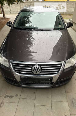 Универсал Volkswagen Passat 2009 в Луцке