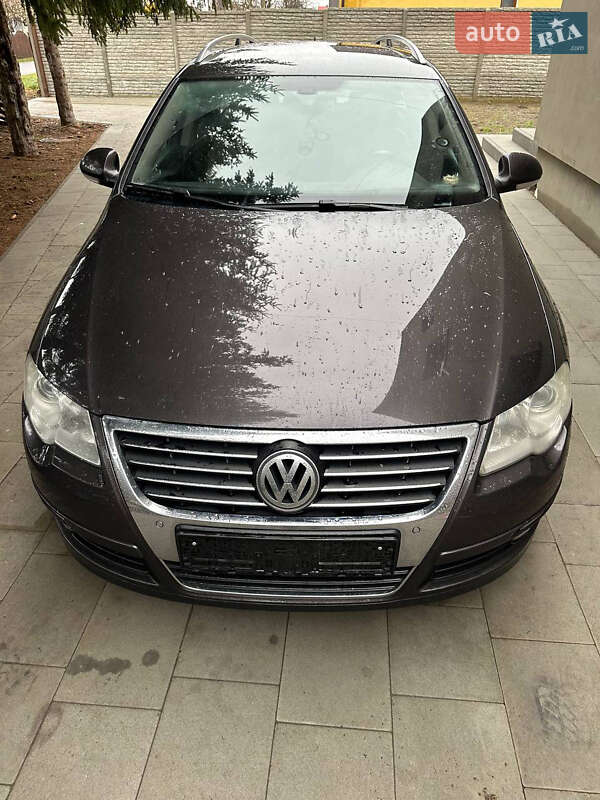 Универсал Volkswagen Passat 2009 в Луцке