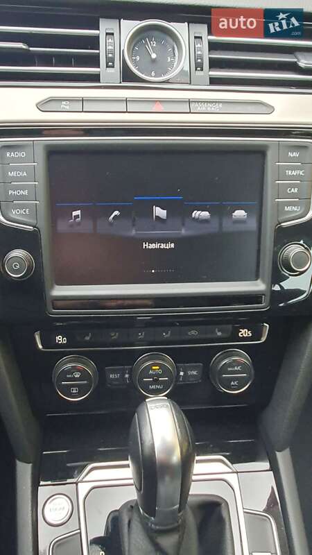 Универсал Volkswagen Passat 2017 в Самборе фото 29 Универсал Volkswagen Passat 2017 в Самборе