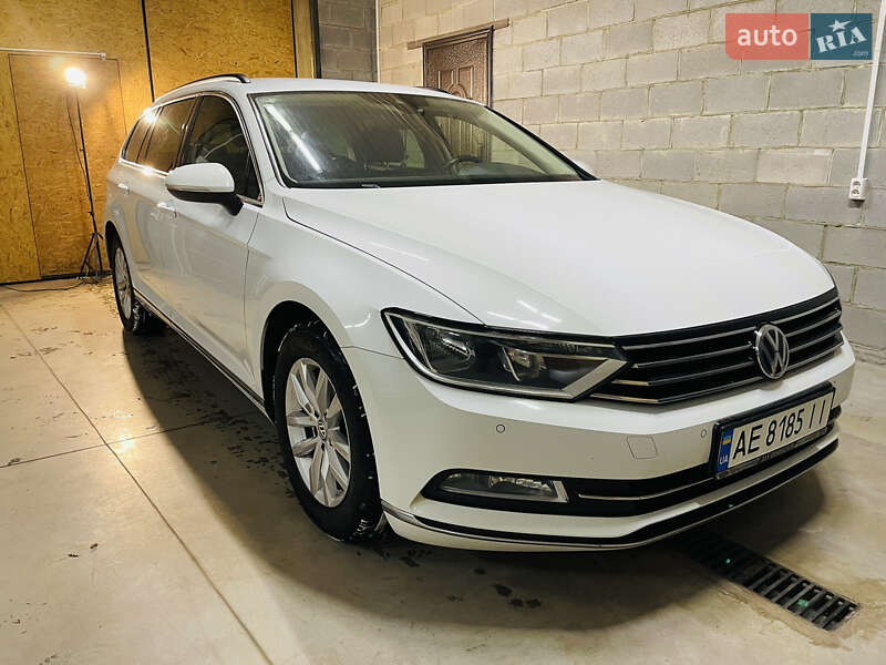Універсал Volkswagen Passat 2017 в Кривому Розі