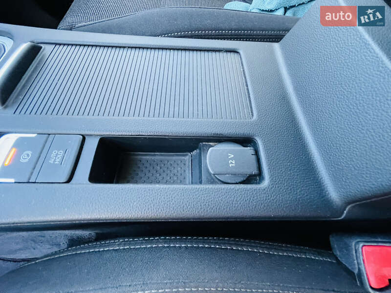 Універсал Volkswagen Passat 2017 в Кривому Розі