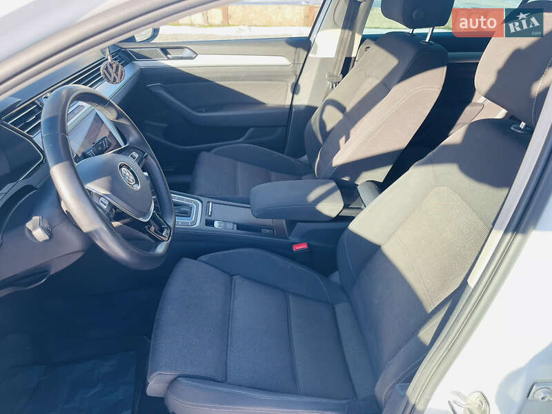 Універсал Volkswagen Passat 2017 в Кривому Розі