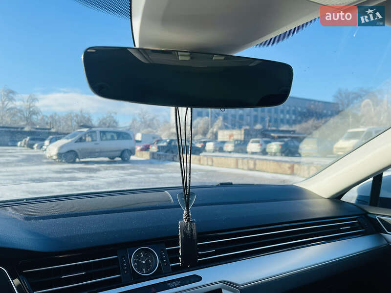 Універсал Volkswagen Passat 2017 в Кривому Розі