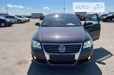 Седан Volkswagen Passat 2006 в Луцке