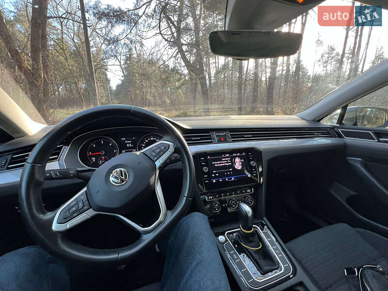 Седан Volkswagen Passat 2019 в Кропивницькому