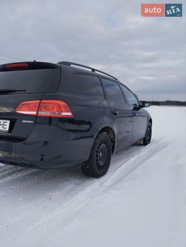 Универсал Volkswagen Passat 2012 в Бродах