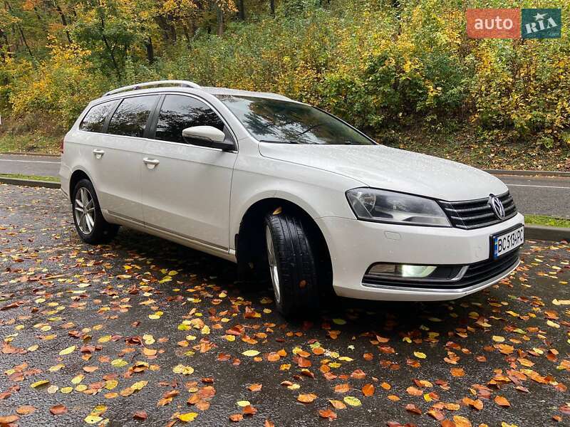 Универсал Volkswagen Passat 2011 в Львове
