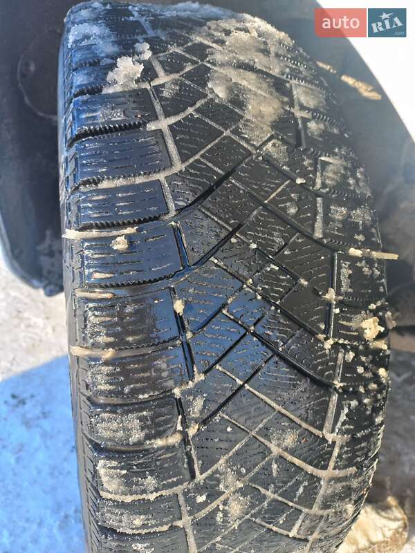 Седан Volkswagen Passat 2012 в Києві